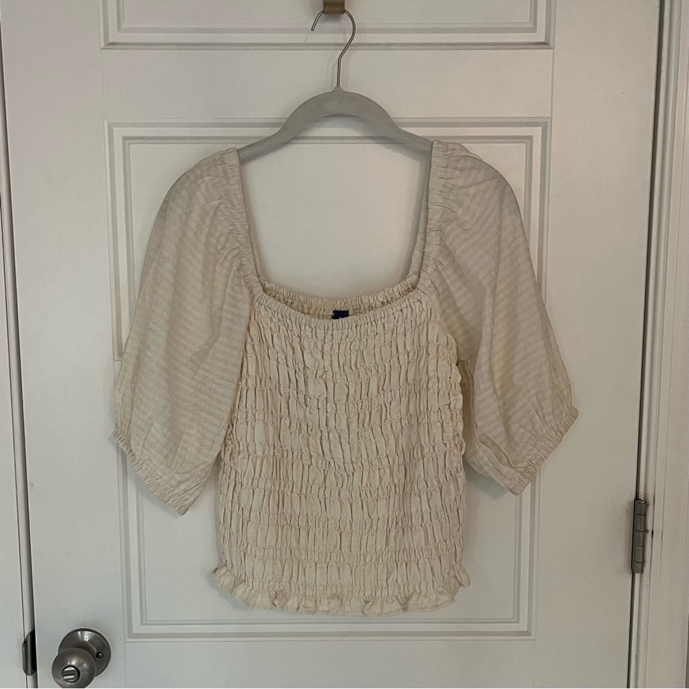 SALE Old Navy Cream Top | S